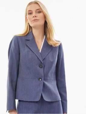 Kasper Women’s Seamed Blue Two-Button Tailored Blazer, Size 18
